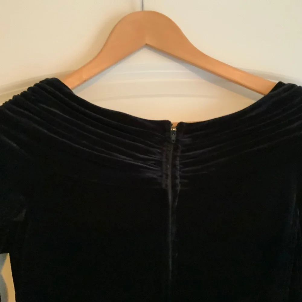 Dress - Picture 3 of 4